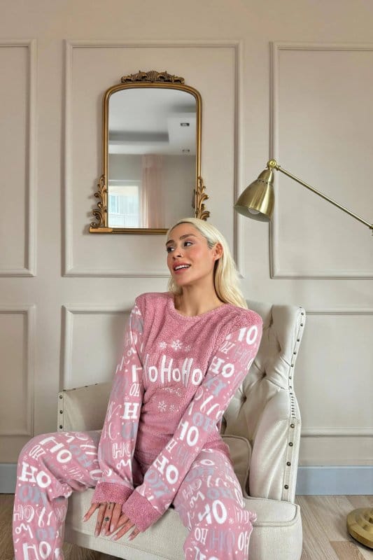 Pembe Hoho Desenli Kadın Peluş Pijama Takımı