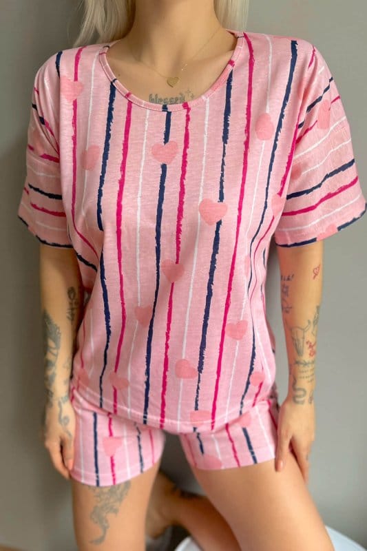 Pembe Kalp Çizgi Baskılı Şortlu Kadın Pijama Takımı