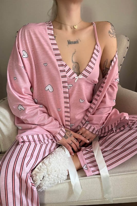 Pembe Kalp Desenli Sabahlıklı Örme Pijama Takımı