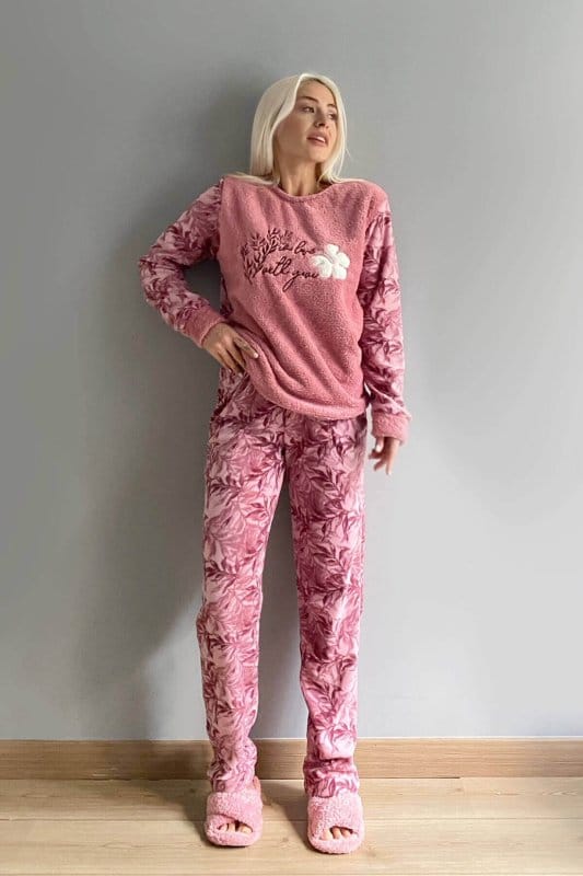 Pembe Yonca Desenli Kadın Peluş Pijama Takımı