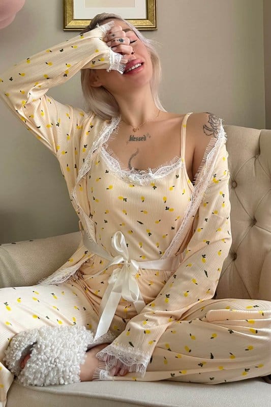 Sarı Limon Desenli Sabahlıklı Pegasus Pijama Takımı