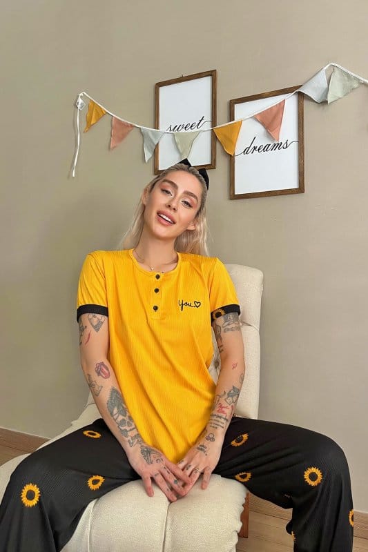 Sarı You Nakışlı Kısa Kollu Örme Kadın Pijama Takımı