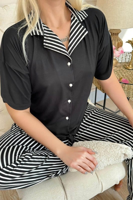 Siyah Çizgi Desenli Bambu Önden Düğmeli Kısa Kol Pijama Takımı