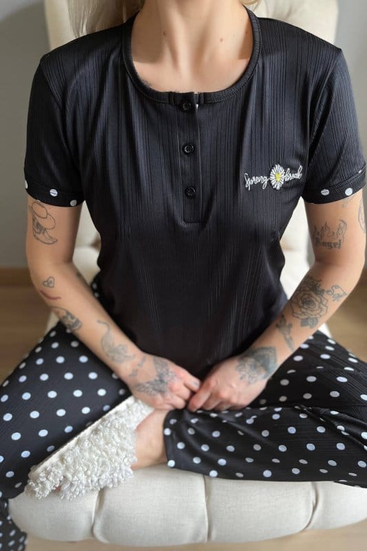Siyah Spring Nakışlı Kısa Kollu Örme Kadın Pijama Takımı