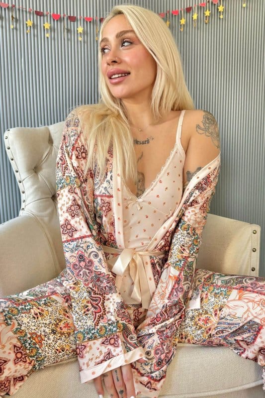 Somon Flore Exclusive Örme Sabahlıklı Kadın Pijama Takımı