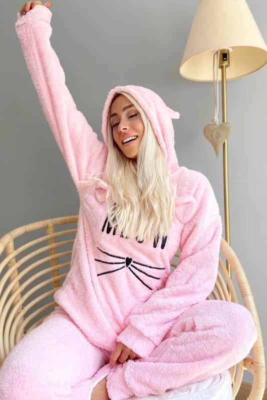 Toz Pembe Meow Desenli Tam Peluş Pijama Takımı