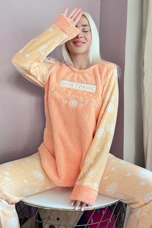 Turuncu Dont Panic Desenli Kadın Peluş Pijama Takımı