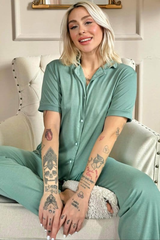 Yeşil Önden Düğmeli Kısa Kol Örme Kadın Pijama