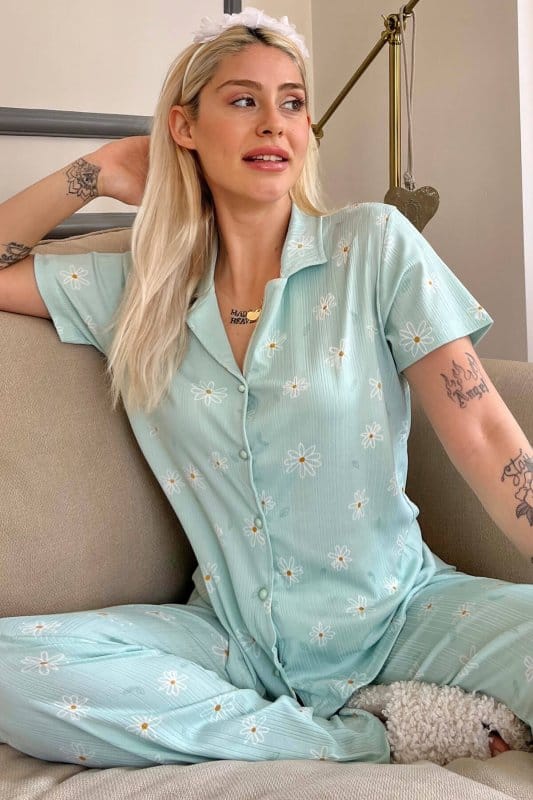 Yeşil Papatya Desenli Örme Önden Düğmeli Kısa Kol Kadın Pijama