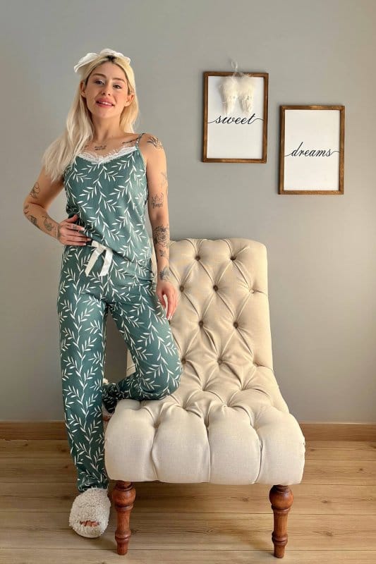 Yeşil Zeytin Dalı Dantelli İp Askılı Örme Kadın Pijama Takımı