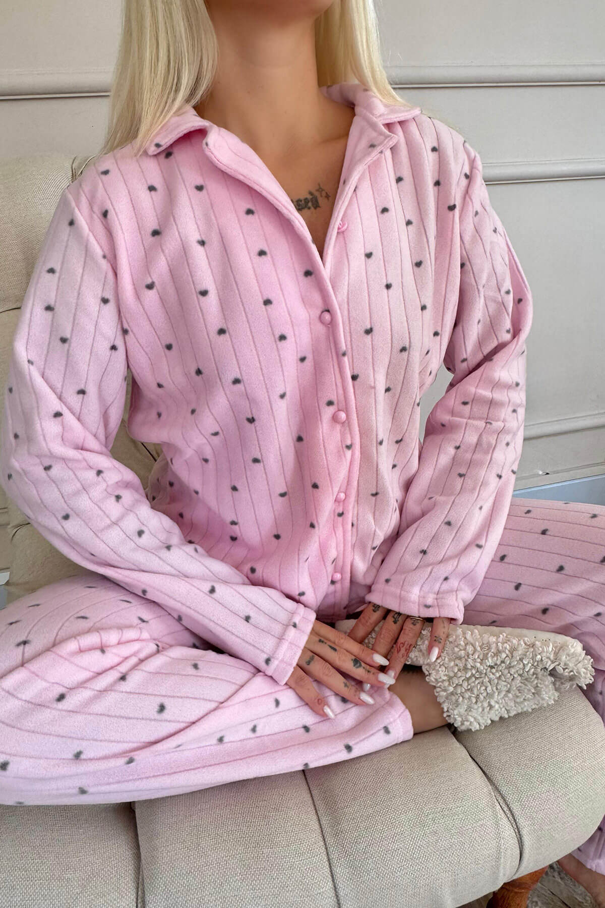 Açık Pembe Kalp Desenli Önden Düğmeli Peluş Polar Pijama Takımı - 5