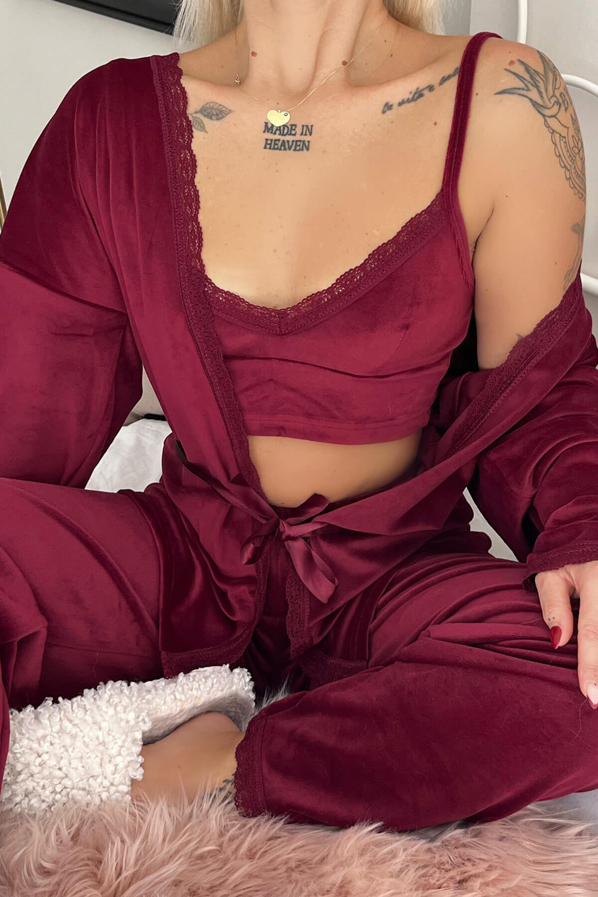 Bordo Crop Exclusive Kadife Sabahlıklı Kadın Pijama Takımı  - 5