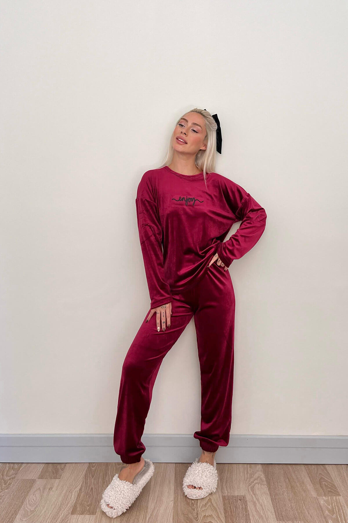 Bordo Enjoy Desenli Exclusive Kadife Kadın Pijama Takımı  - 6