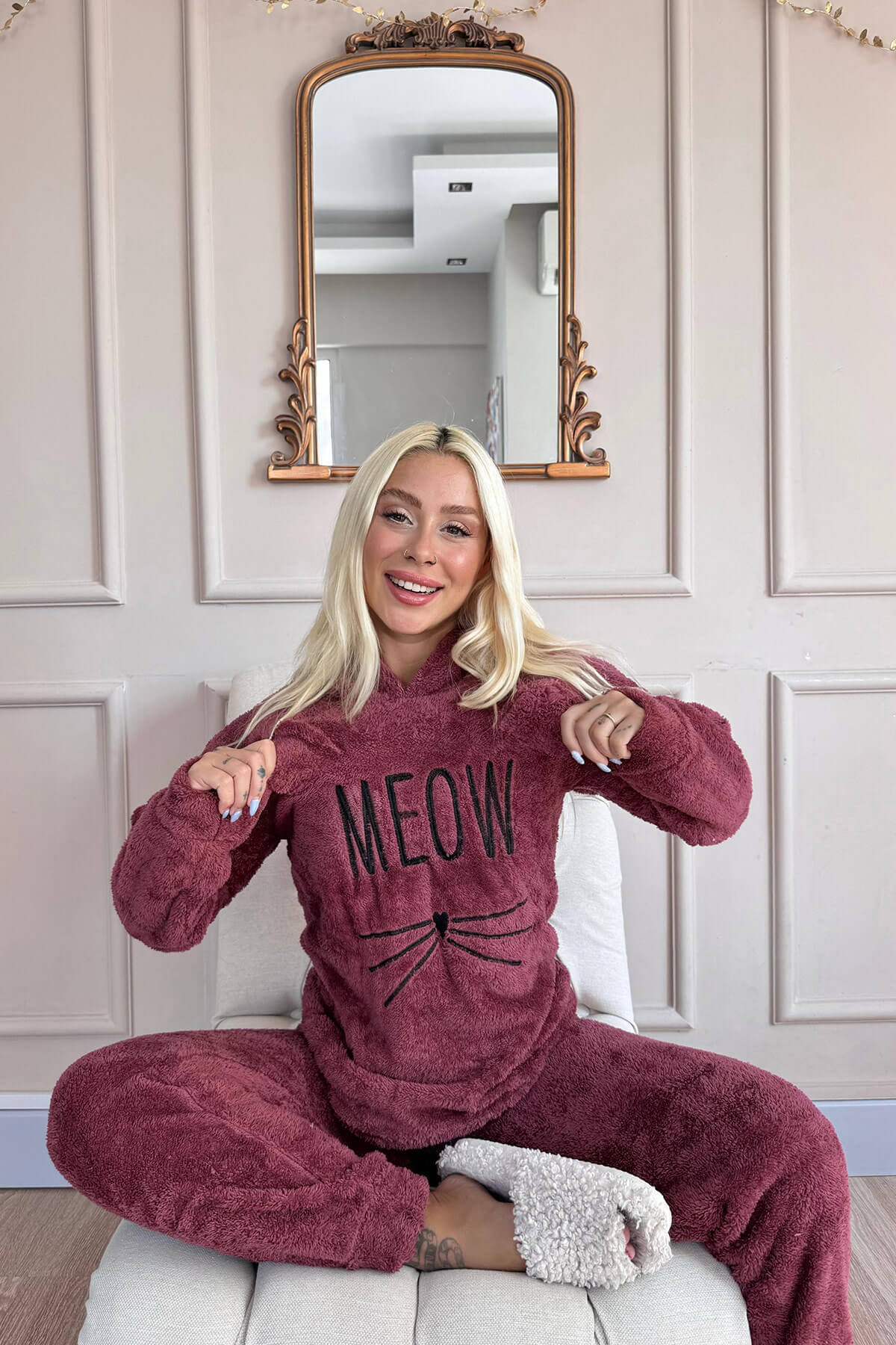 Bordo Meow Desenli Tam Peluş Pijama Takımı - 2