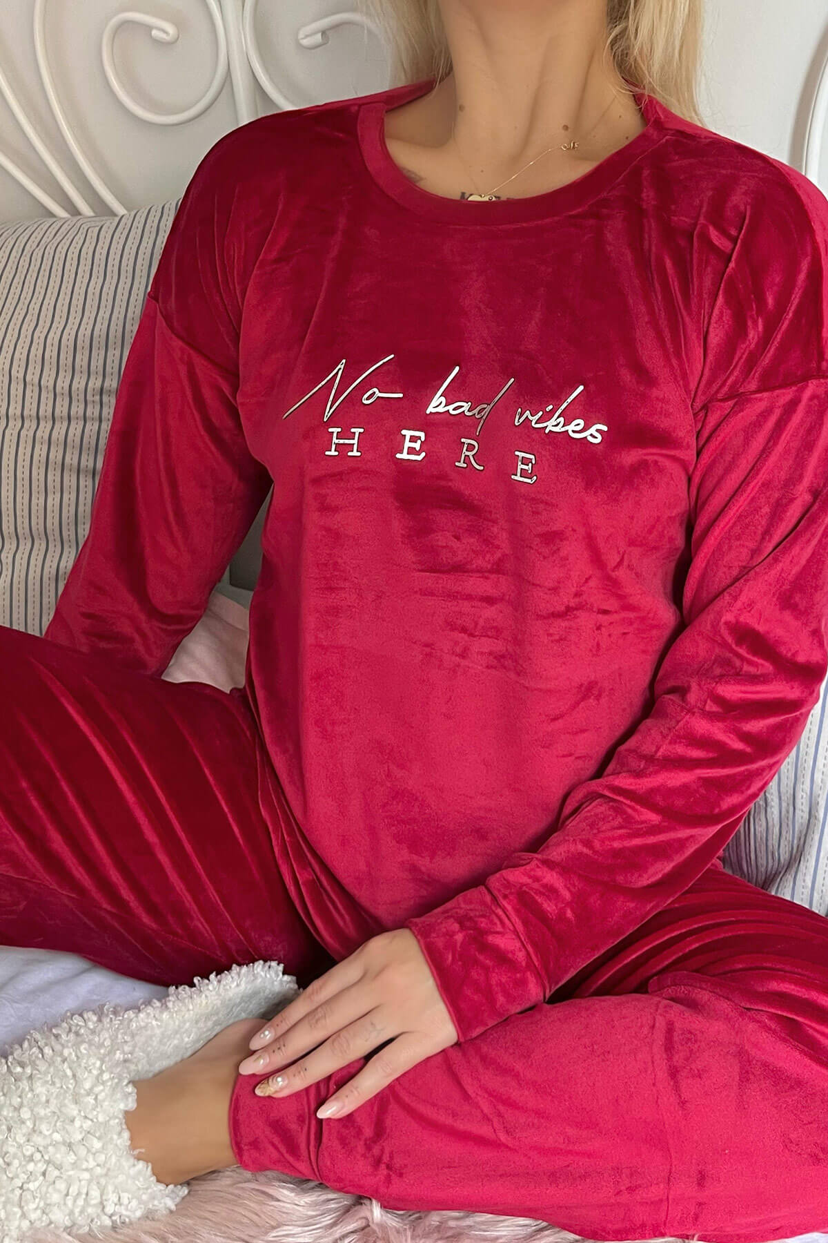 Bordo Vibes Desenli Exclusive Kadife Kadın Pijama Takımı  - 4