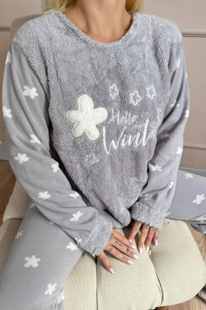 Gri Hello Winter Desenli Kadın Peluş Pijama Takımı - 5