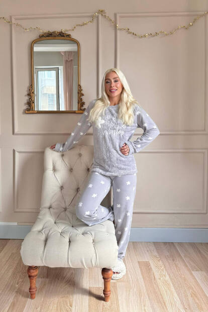 Gri Hello Winter Desenli Kadın Peluş Pijama Takımı - 6