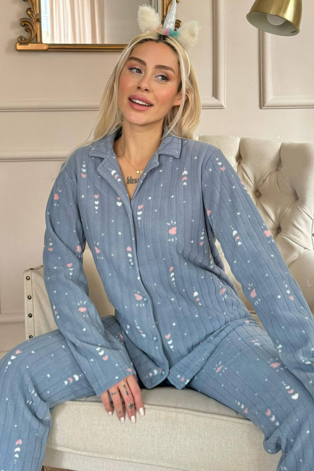 Gri Kalp Desenli Önden Düğmeli Peluş Polar Pijama Takımı - 1