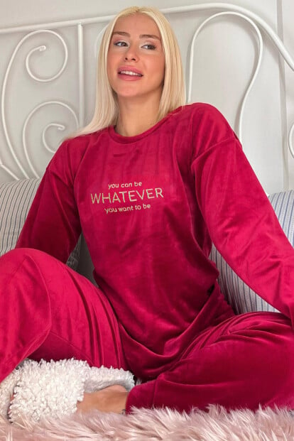 Kırmızı Whatever Desenli Exclusive Kadife Kadın Pijama Takımı  