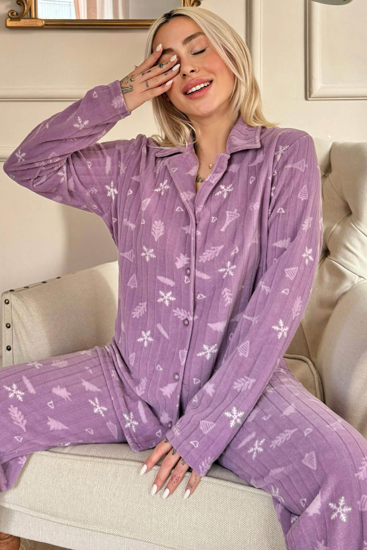 Lila Çam Desenli Önden Düğmeli Peluş Polar Pijama Takımı - 1