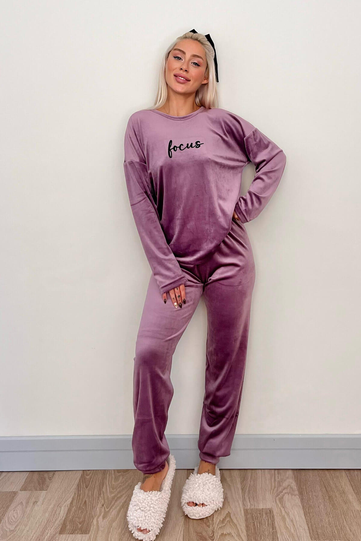 Lila Focus Desenli Exclusive Kadife Kadın Pijama Takımı  - 6