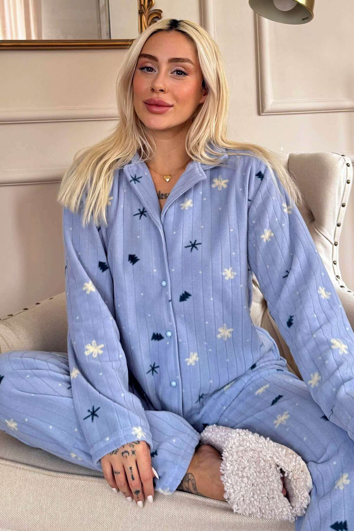 Mavi Çam Desenli Önden Düğmeli Peluş Polar Pijama Takımı - 1