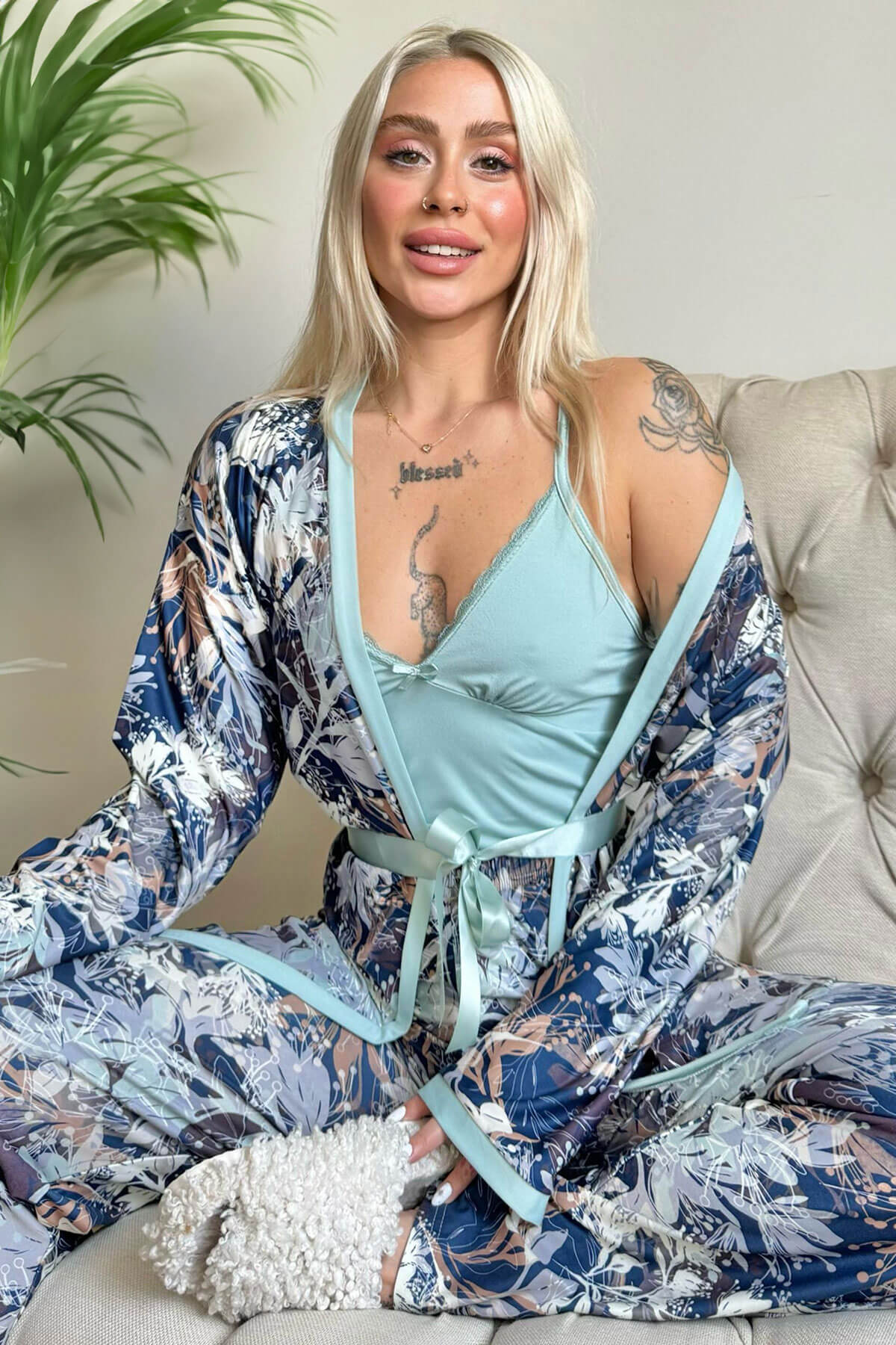 Mint Flore Exclusive Örme Sabahlıklı Kadın Pijama Takımı - 1