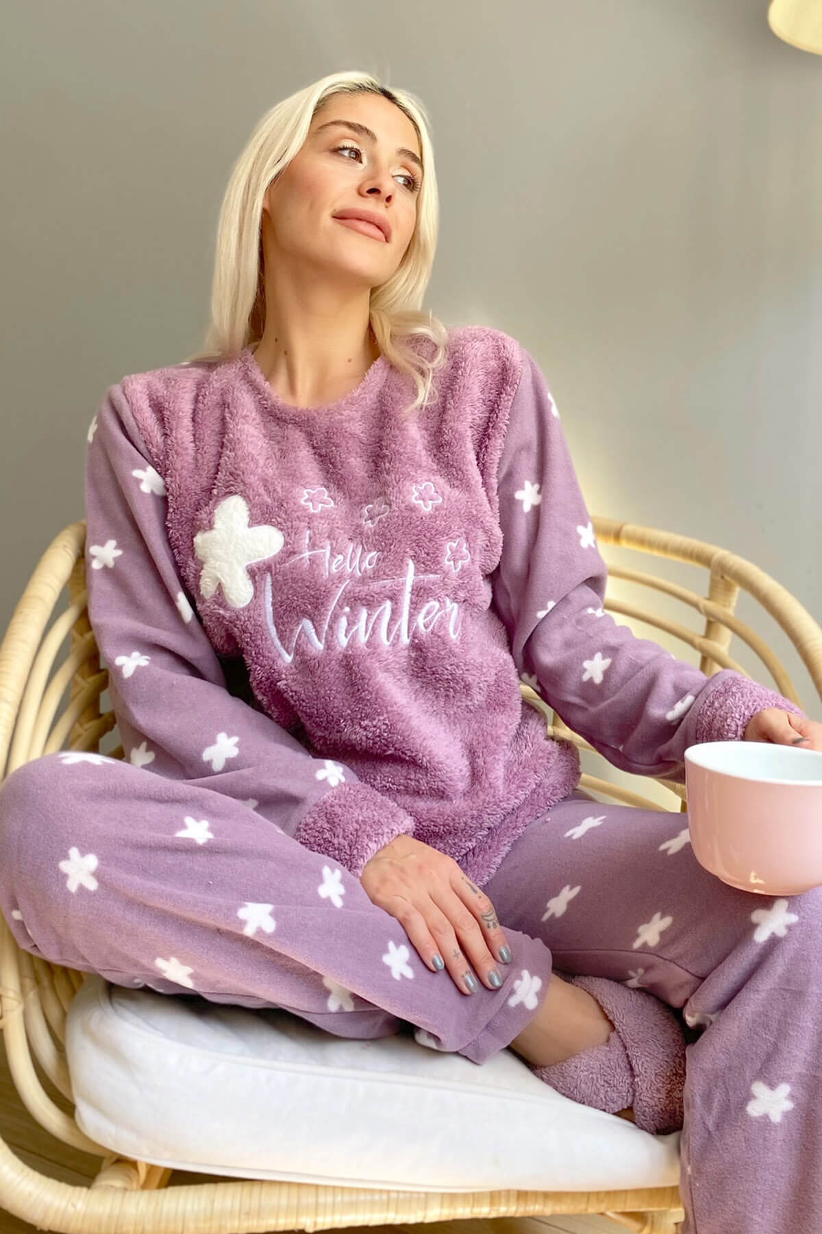 Mor Hello Winter Desenli Kadın Peluş Pijama Takımı - 1