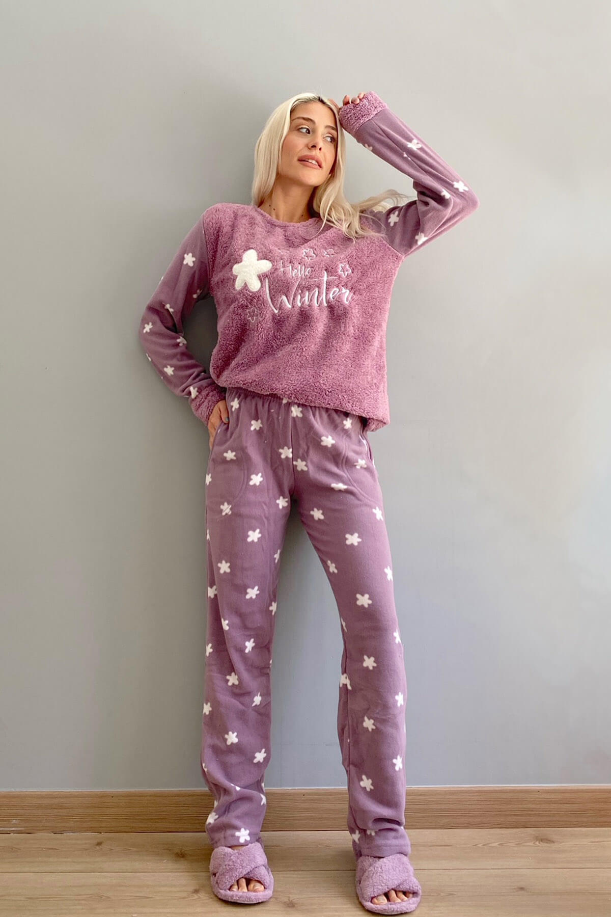 Mor Hello Winter Desenli Kadın Peluş Pijama Takımı - 5