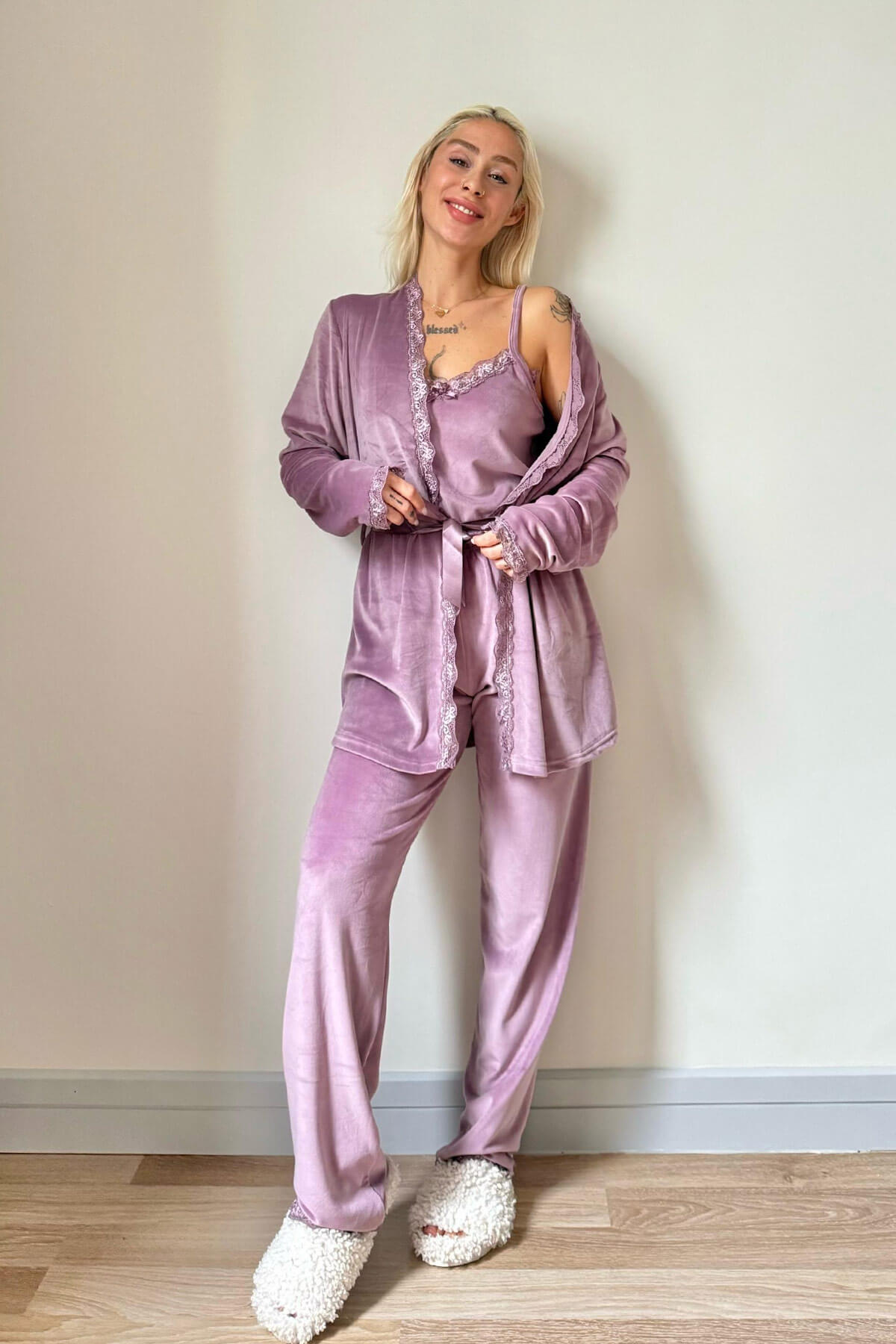 Mor Violet Exclusive Kadife Sabahlıklı Kadın Pijama Takımı  - 5