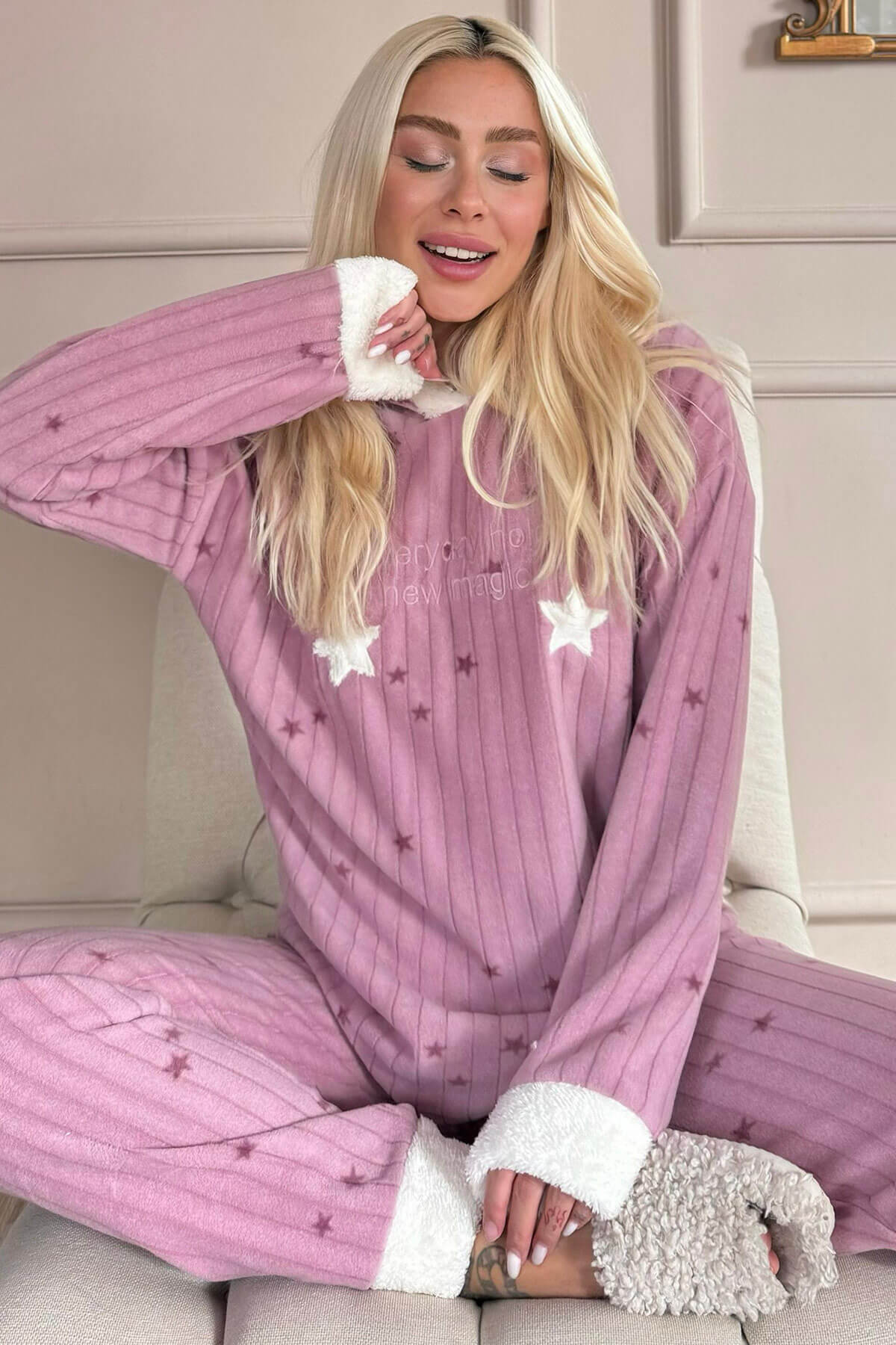 Pembe Everyday Magic Desenli Kapşonlu Peluş Polar Pijama Takımı - 1