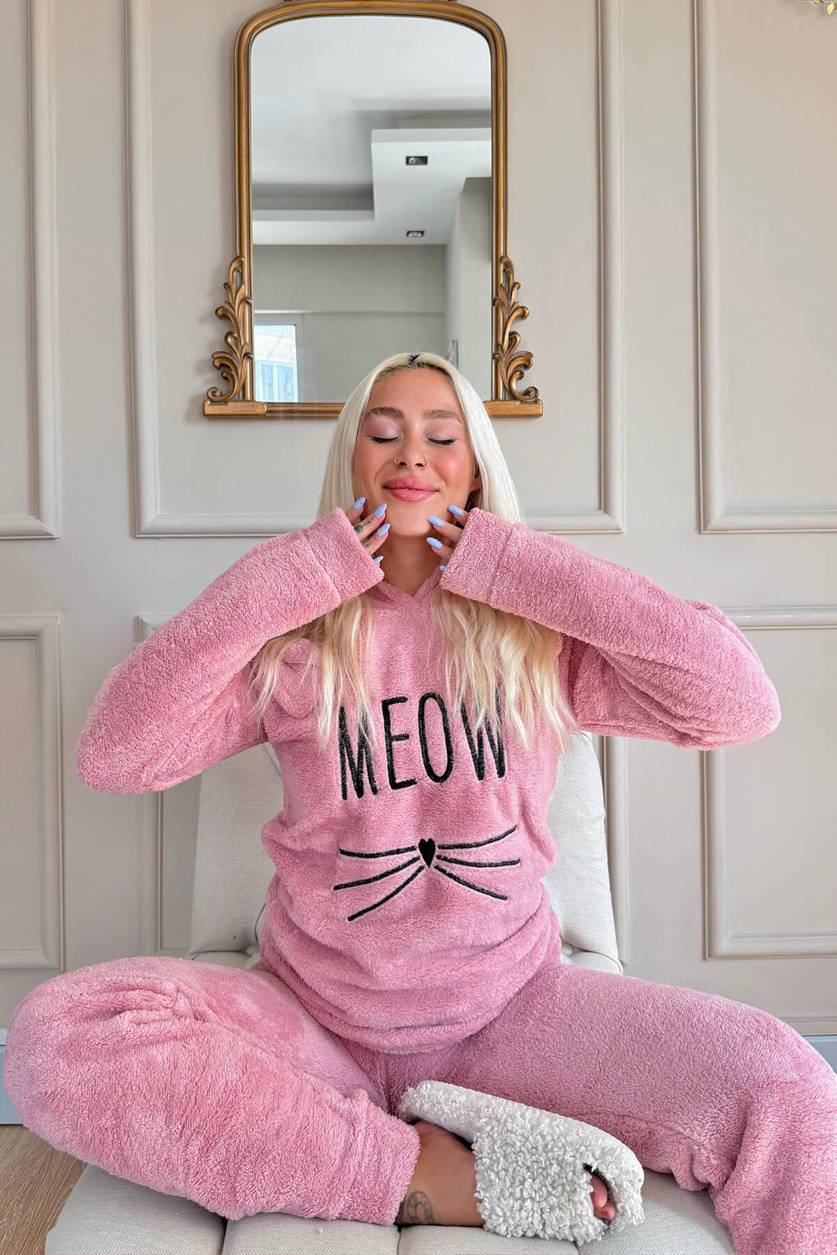 Pembe Meow Desenli Tam Peluş Pijama Takımı - 4