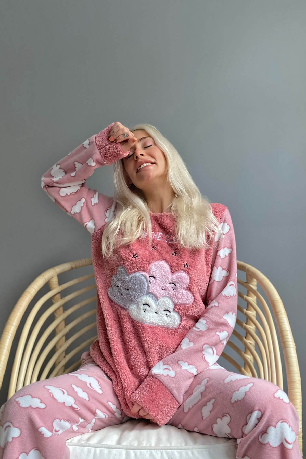 Pembe Moon Cloud Desenli Kadın Peluş Pijama Takımı - 3