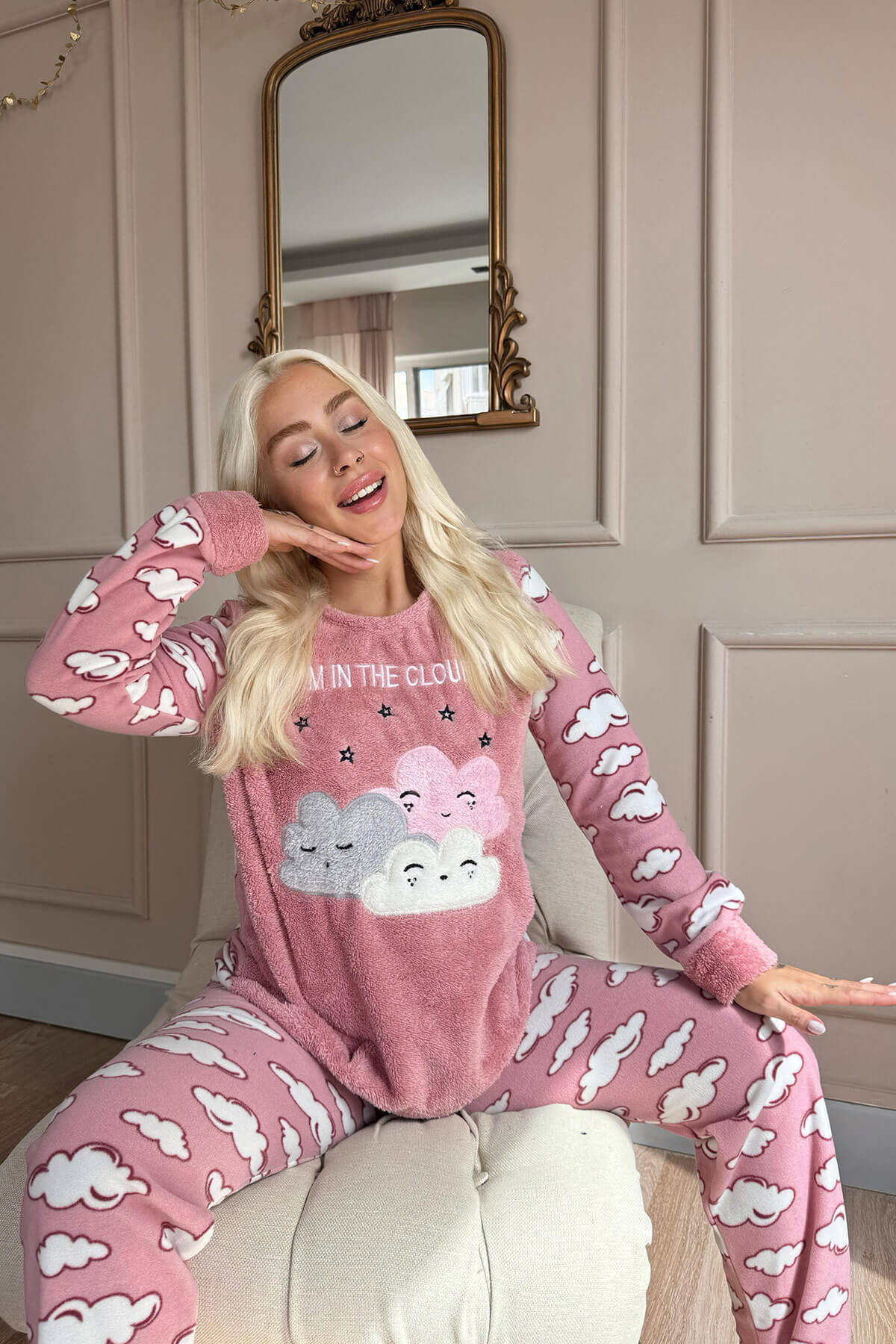 Pembe Moon Cloud Desenli Kadın Peluş Pijama Takımı - 4