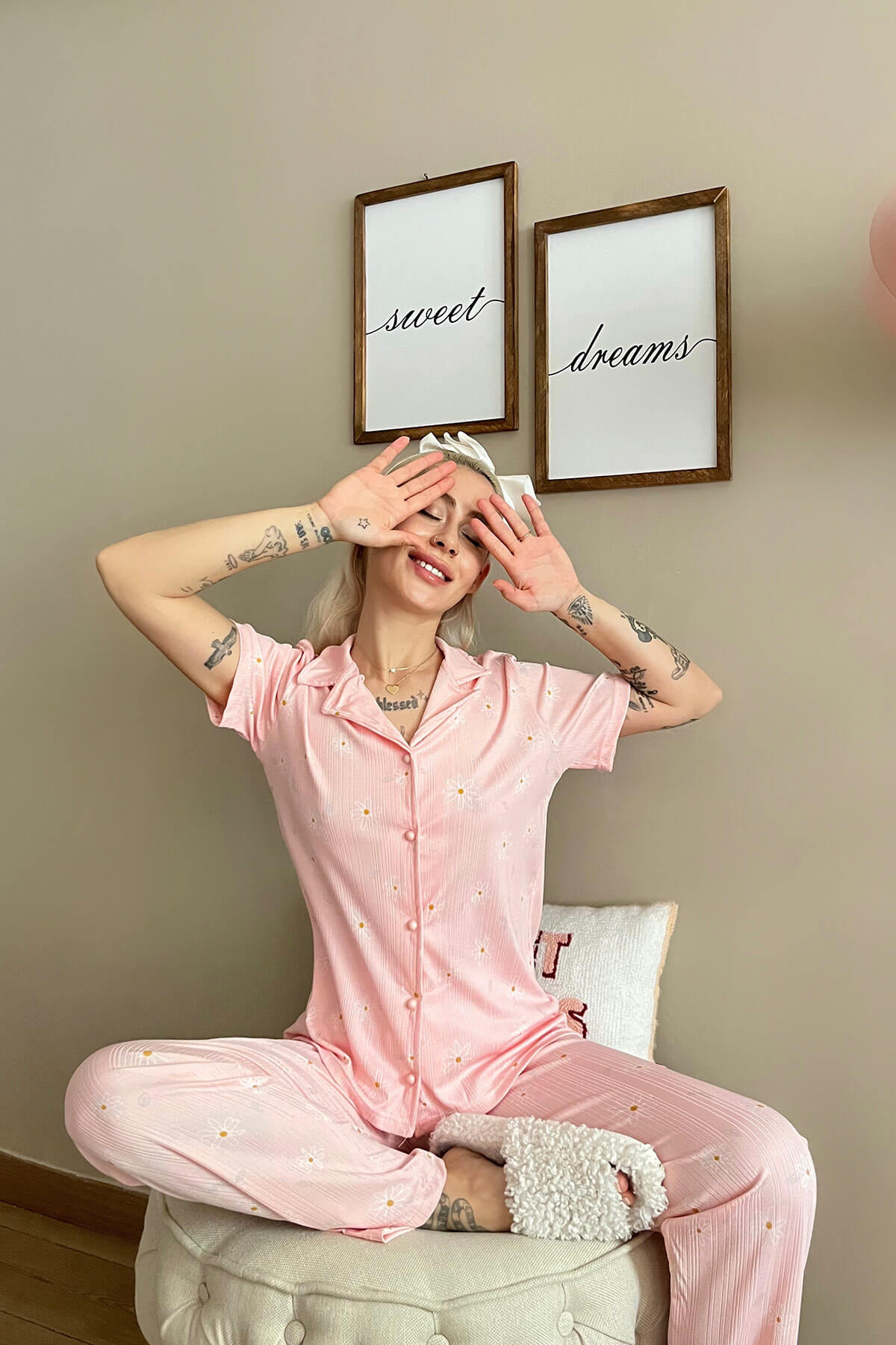 Pembe Papatya Desenli Örme Önden Düğmeli Kısa Kol Kadın Pijama - 2