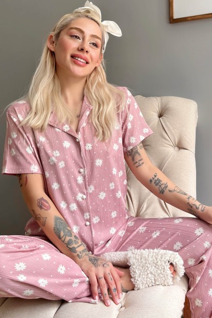 Pembe Papatya Desenli Örme Önden Düğmeli Kısa Kol Kadın Pijama 