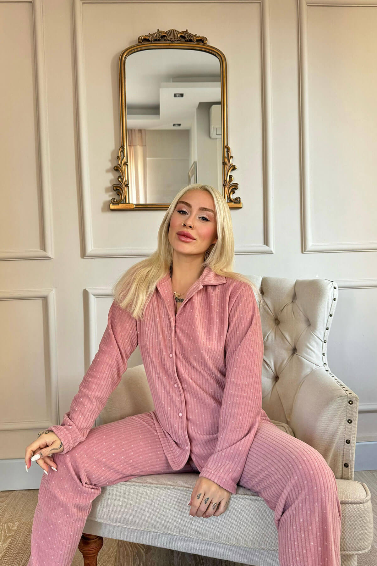 Pembe Punt Desenli Önden Düğmeli Peluş Polar Pijama Takımı - 3