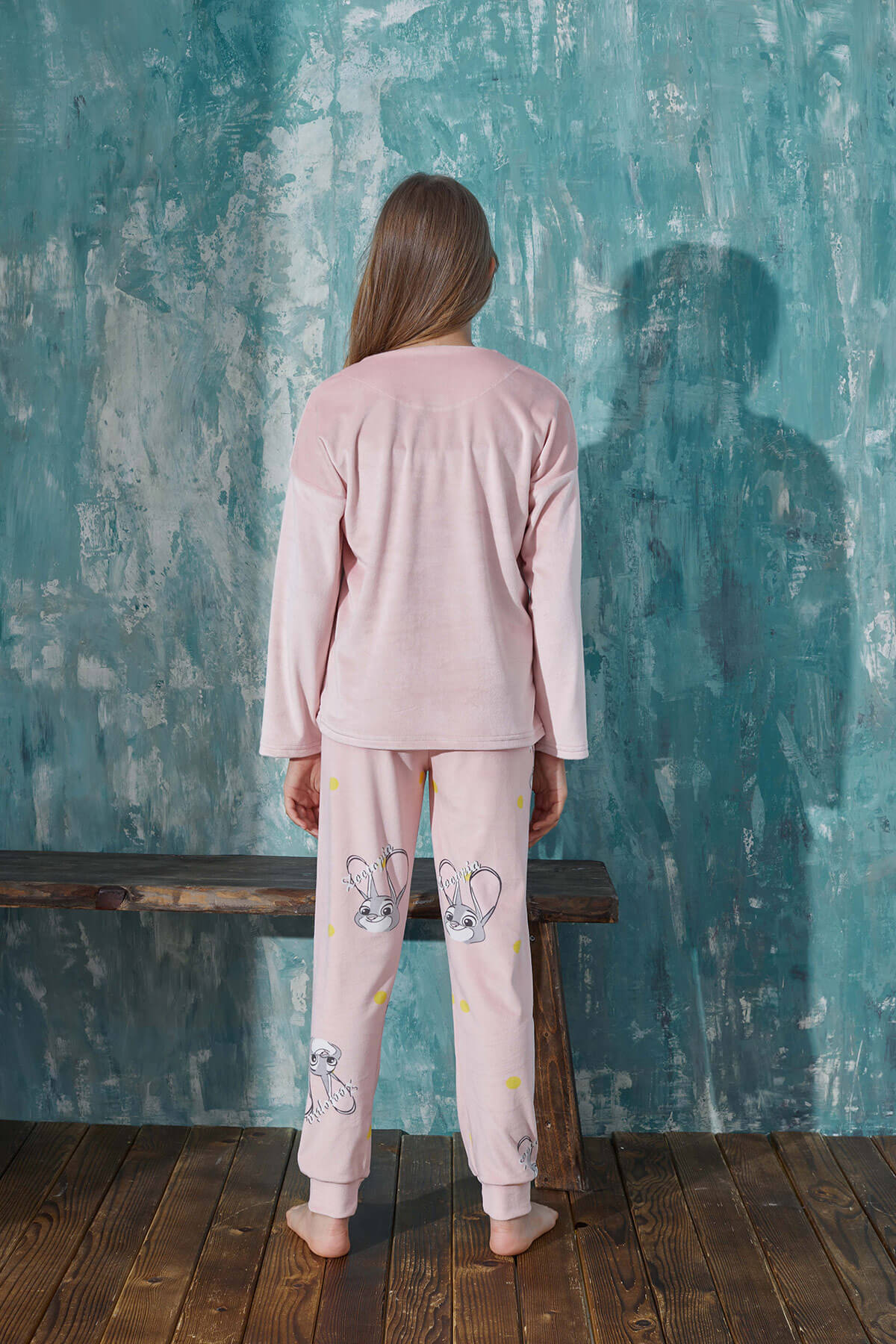 Pembe Rabbit Desenli Exclusive Kadife Kız Çocuk Pijama Takımı  - 5