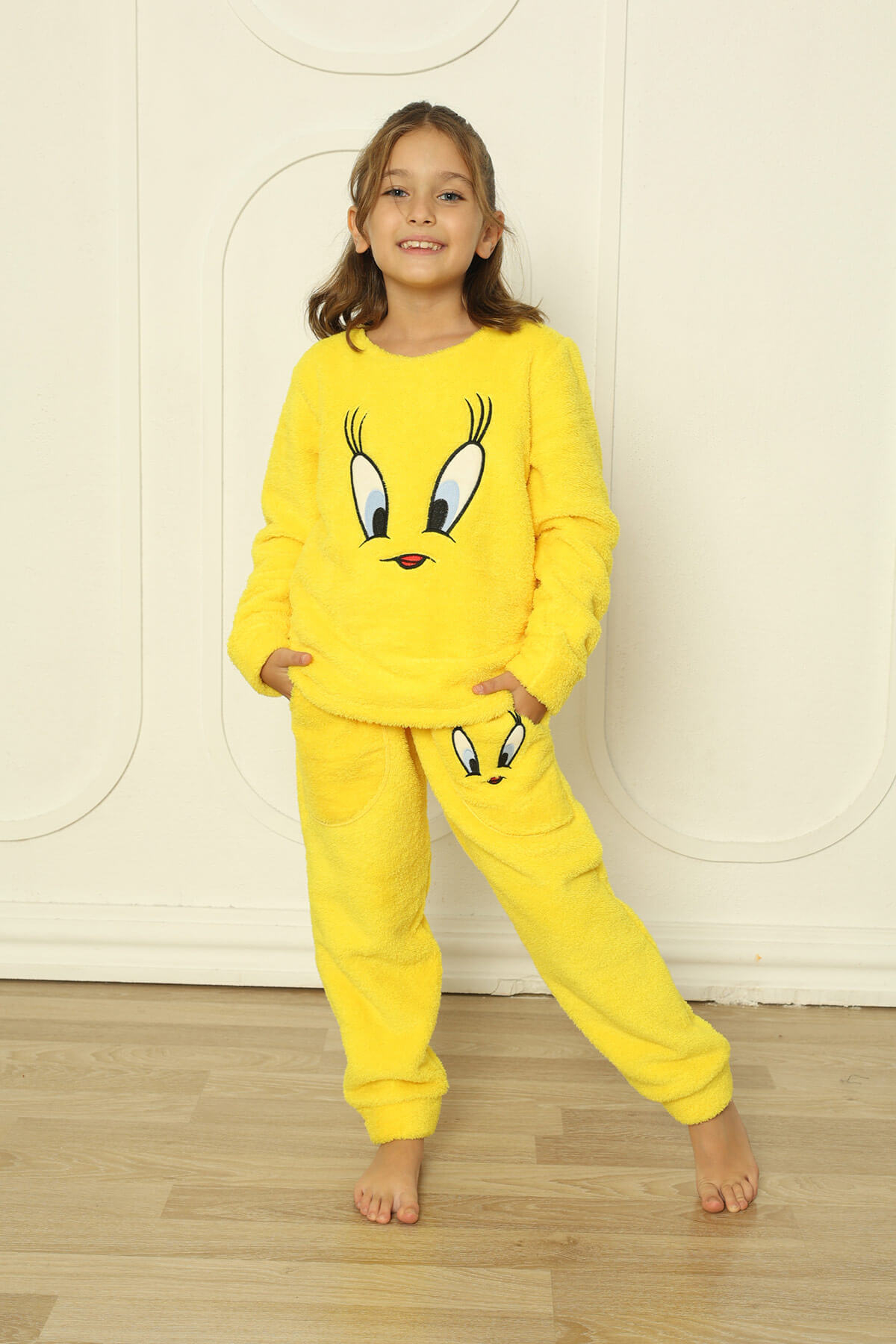 Sarı Kuş Desenli Tam Peluş Kız Çocuk Pijama Takımı - 3