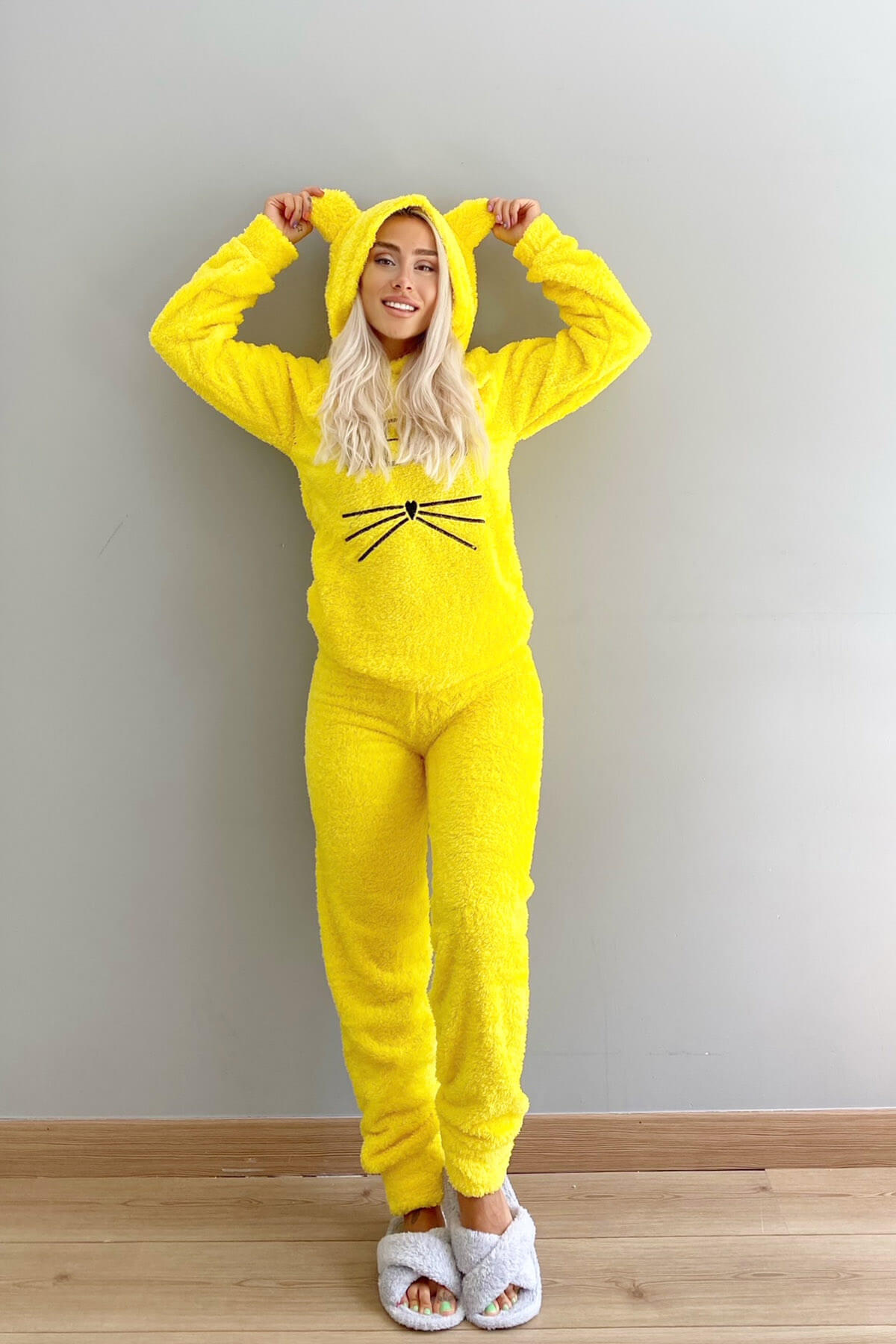 Sarı Meow Desenli Tam Peluş Pijama Takımı - 4