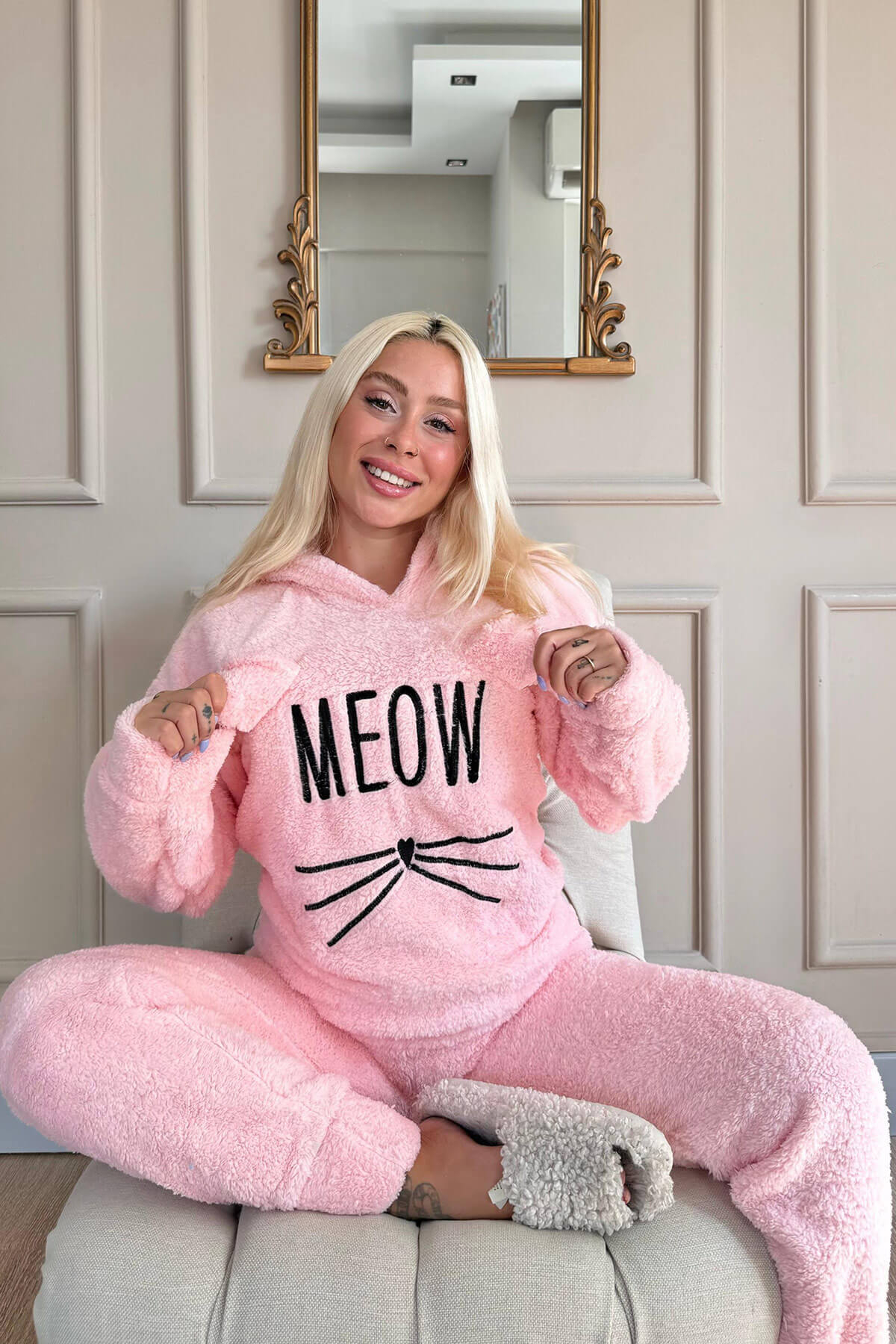 Somon Meow Desenli Tam Peluş Pijama Takımı - 4