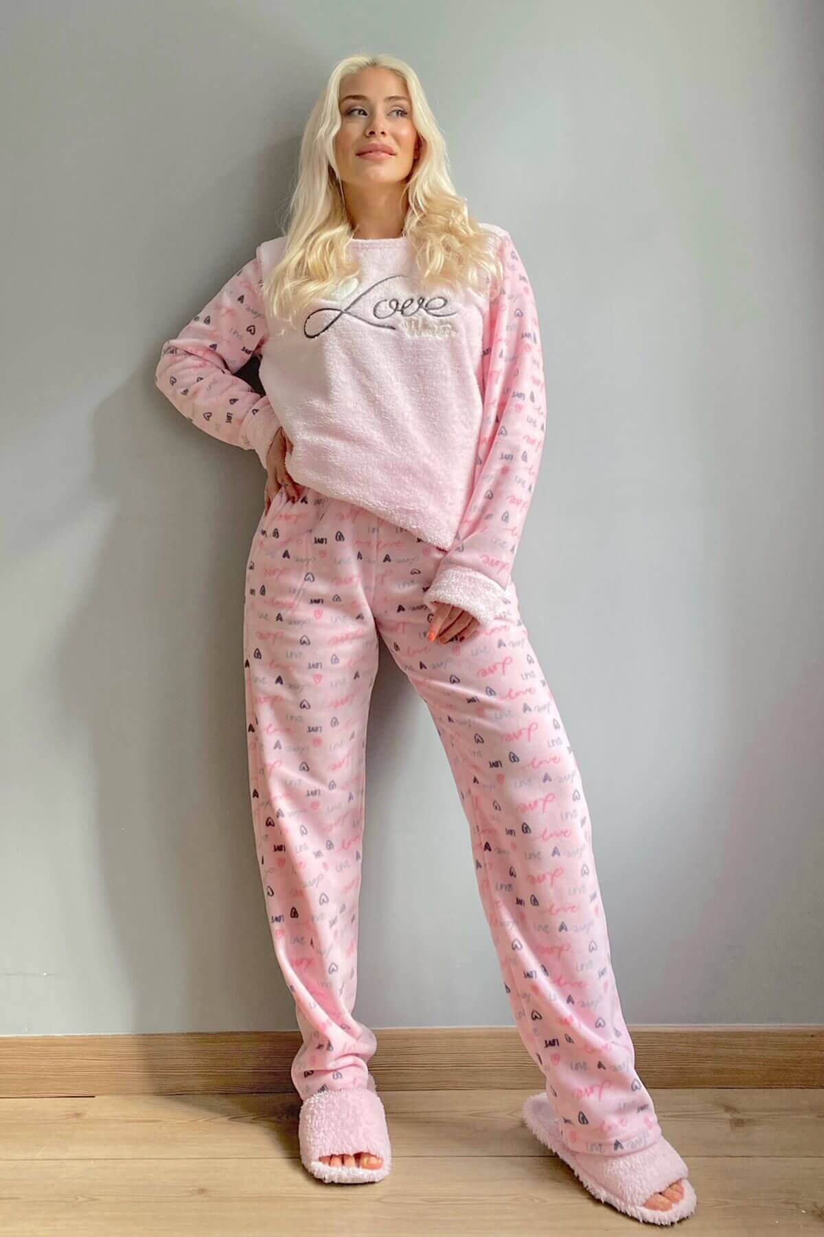 Toz Pembe Love Winter Desenli Kadın Peluş Pijama Takımı - 4