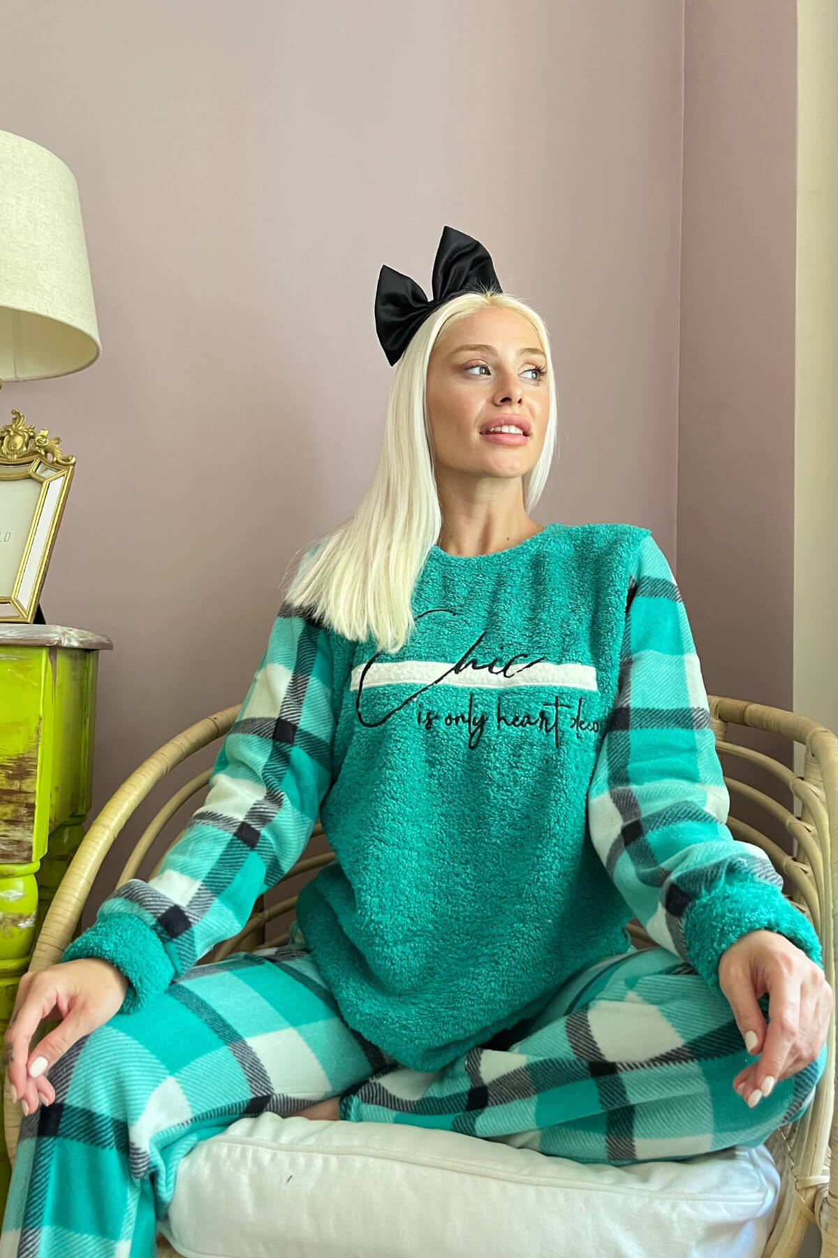 Yeşil Deep Chic Desenli Kadın Peluş Pijama Takımı - 3