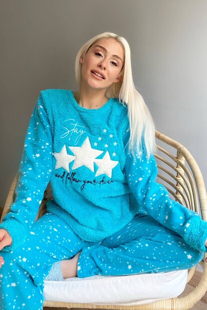 Turkuaz Feel Stars Queen Desenli Kadın Peluş Pijama Takımı - 1