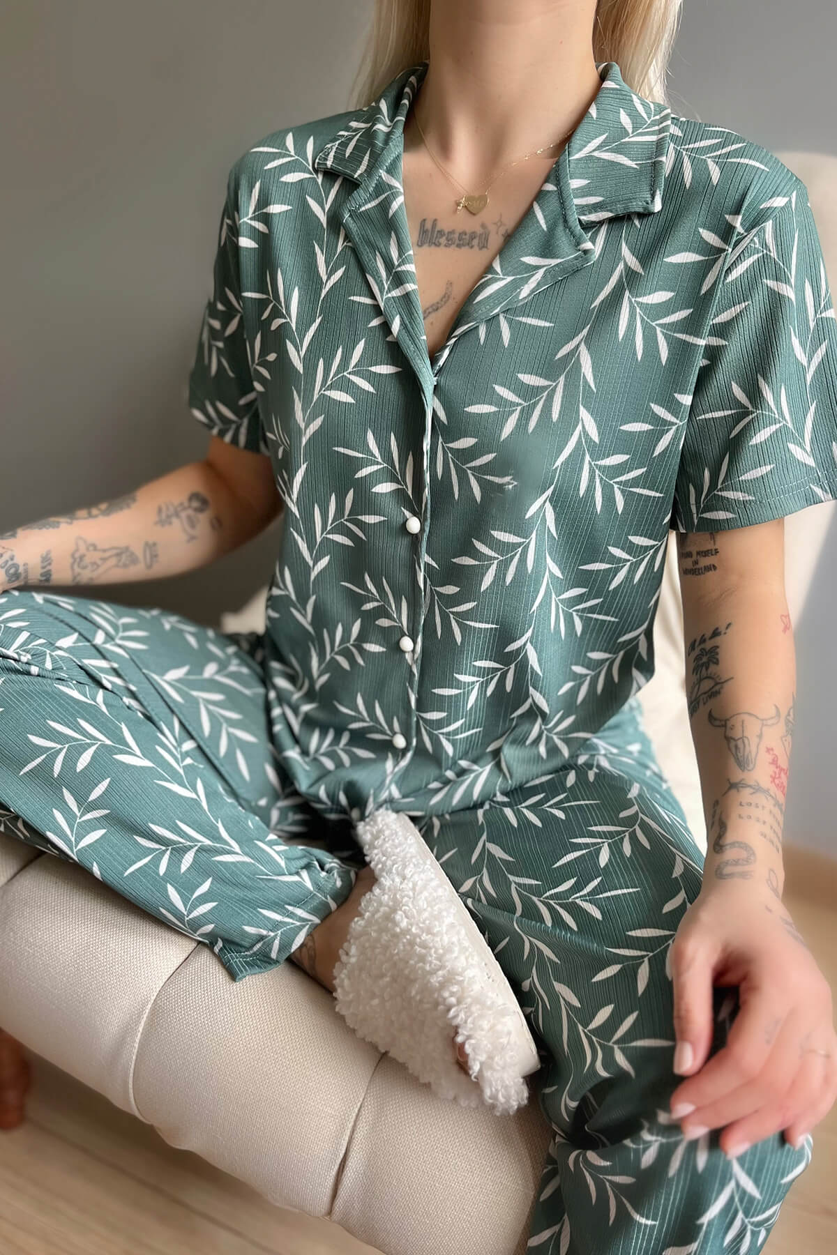 Yeşil Zeytin Dalı Desenli Örme Önden Düğmeli Kısa Kol Kadın Pijama - 5