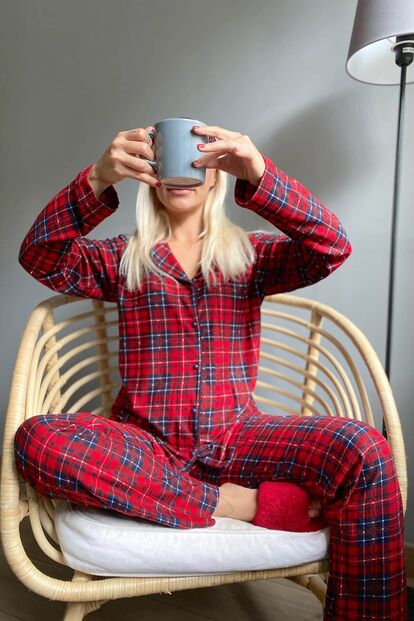 Çizgili Kareli Baskılı Önden Düğmeli Uzun Kollu Kadife Pijama Takımı - 3