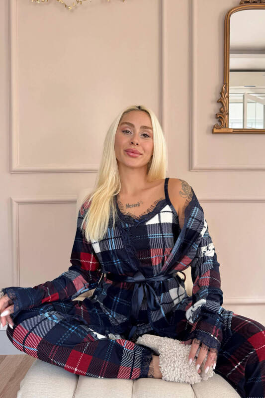 Ekose Baskılı Sabahlıklı Kadife Pijama Takımı - Pijamaevi (3)