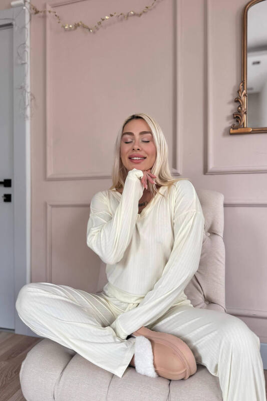 Ekru Dublin Uzun Kollu V Yaka Kadın Pijama Takımı - Pijamaevi (3)