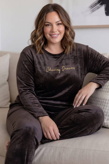 Espresso Dream Desenli Exclusive Battal Büyük Beden Kadife Kadın Pijama Takımı  - 1