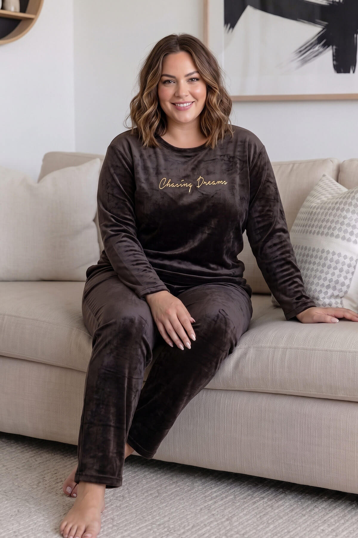Espresso Dream Desenli Exclusive Battal Büyük Beden Kadife Kadın Pijama Takımı  - Pijamaevi (2)